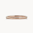 Anel Unissex Aro Minimalista em Ouro Rosé 18k - fotografia de produto